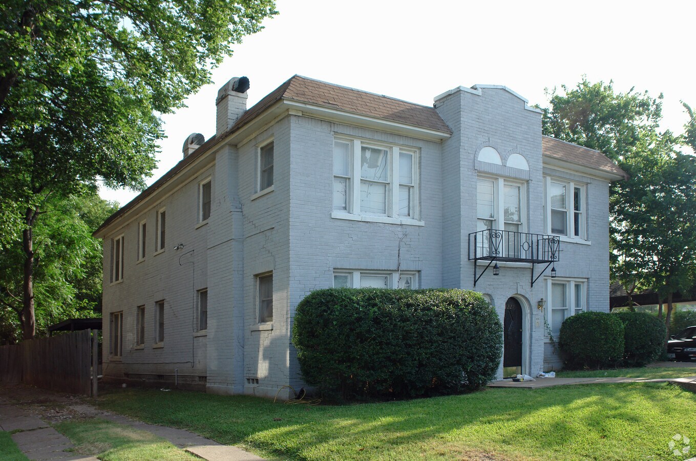 Photo - 4227 Wycliff Ave