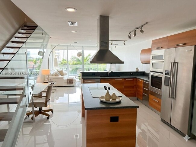 Photo - 2950 NE 188th St Unit 448