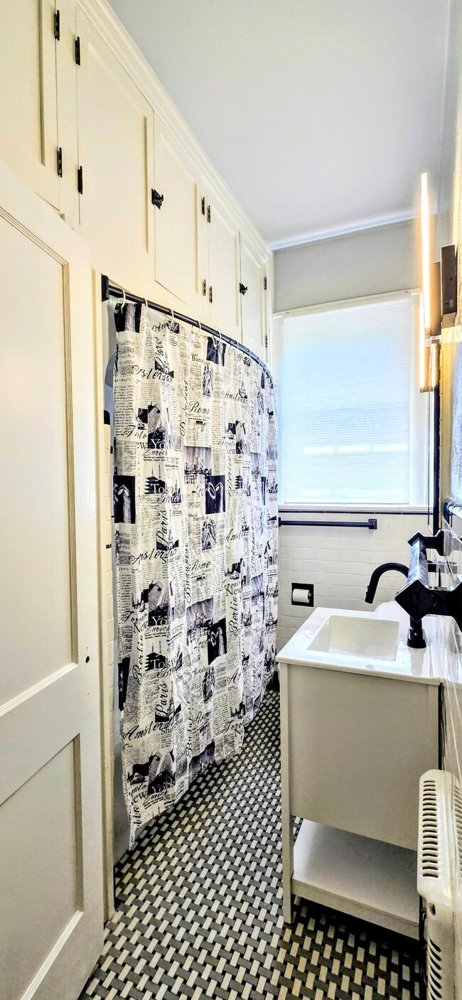 Photo - 1355 Magnolia Curve