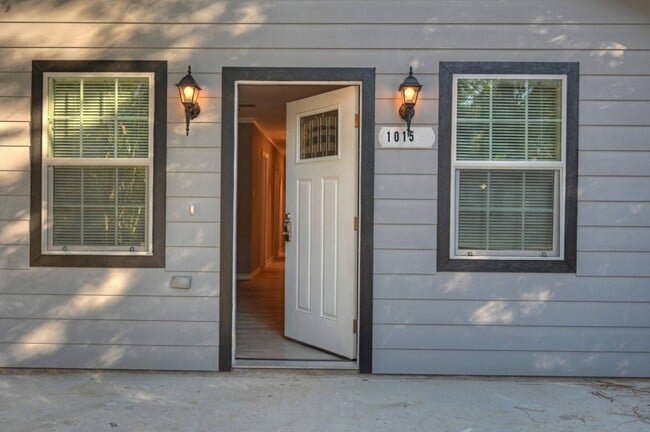 Photo - 10157 Barberry St