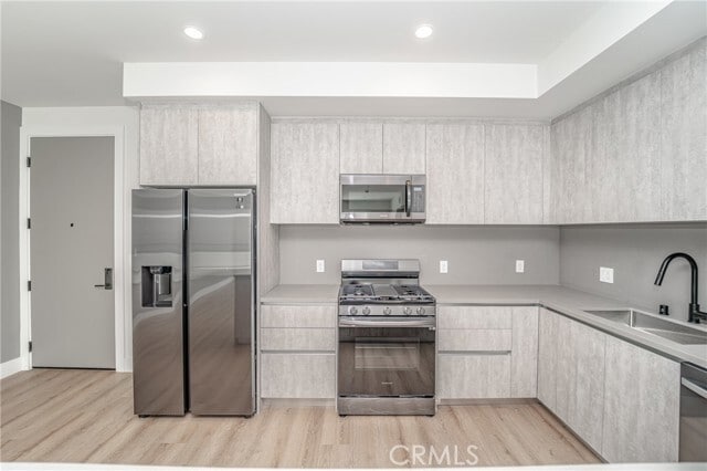 Photo - 2828 London St Unidad 206