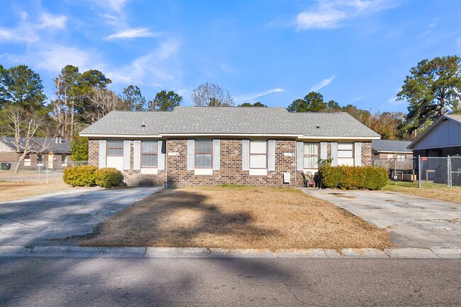 Building Photo - 105 Canvasback Dr Unit B Rental