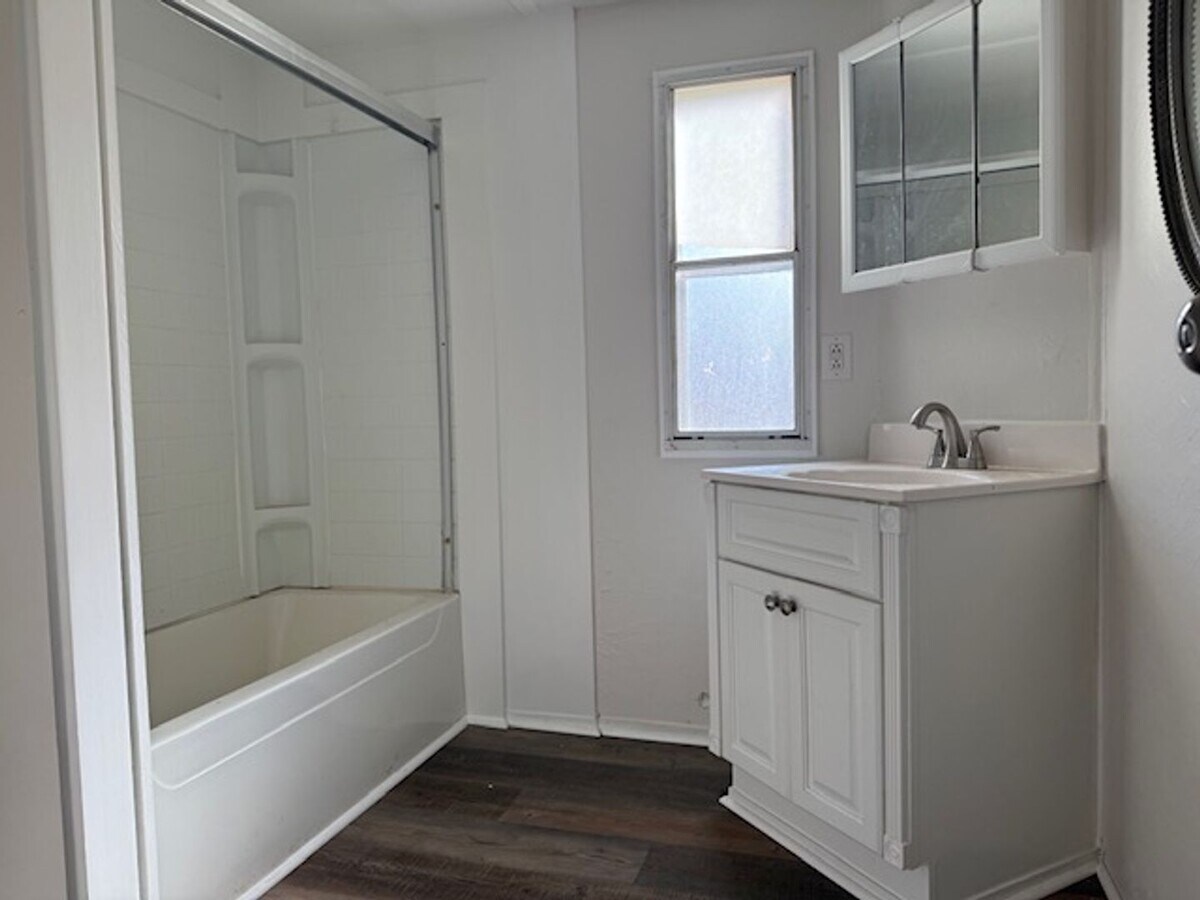 Photo - 124 Dakota Dr