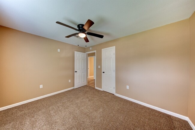 Photo - 100 18th Ave N