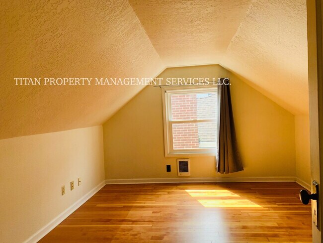 Photo - Beautiful 3BR/2BA Home in NE Portland | 1,600 Sq Ft | Private Fenced Yard | W/D Included Unit A (main house)