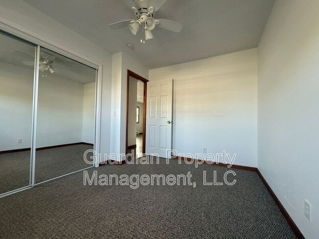 Photo - 1135 1/2 N College Dr