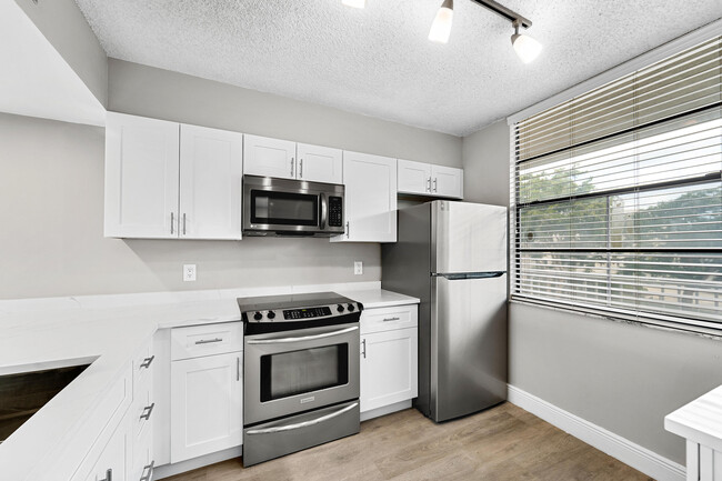 Photo - 3636 Whitehall Dr Condo Unit 402