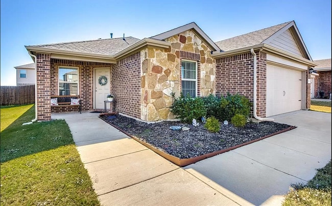 Photo - 1817 Prairie View Dr House