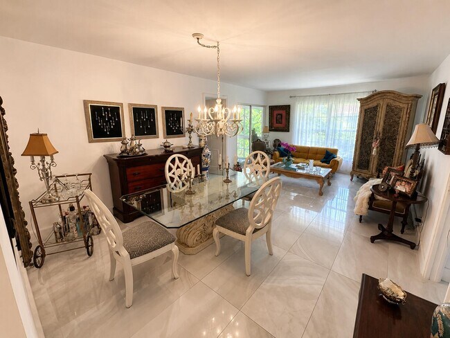 Photo - 5570 Tamberlane Cir Unit 329