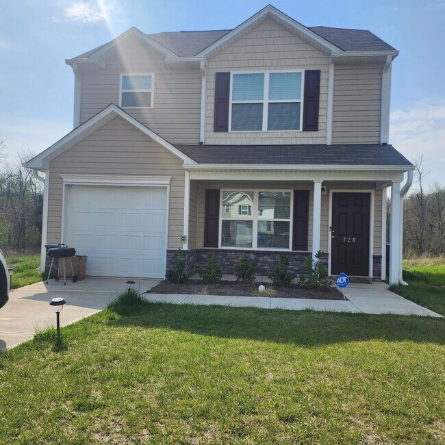 Photo - Almost New House for Rent in Lexington!