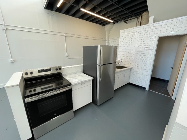 Photo - 6221 Hollis St Unit 1554