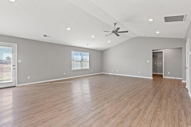 119 Landry Ln