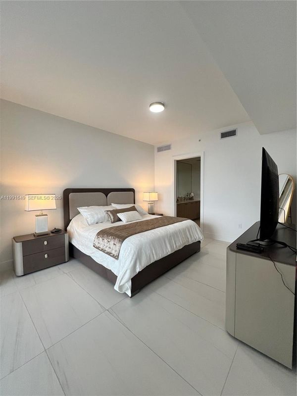 Photo - 153 N Seabreeze Blvd