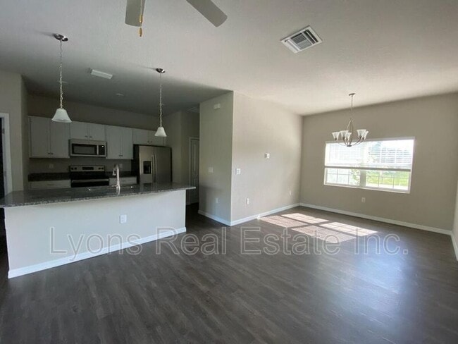 Photo - 23204 Frederick Ave