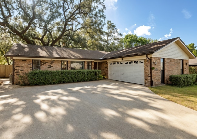 Photo - 5302 Hickson Rd