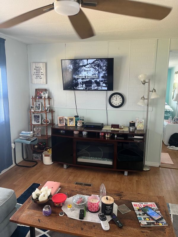 110 Amber Ave