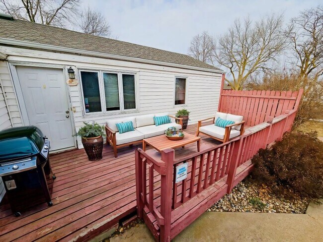 Photo - 3 Bedroom, 2 Bath House With All the Charm and Space You Need! Unidad 805 4th Street