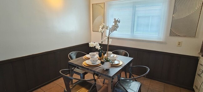 Photo - 2704 W Century Blvd