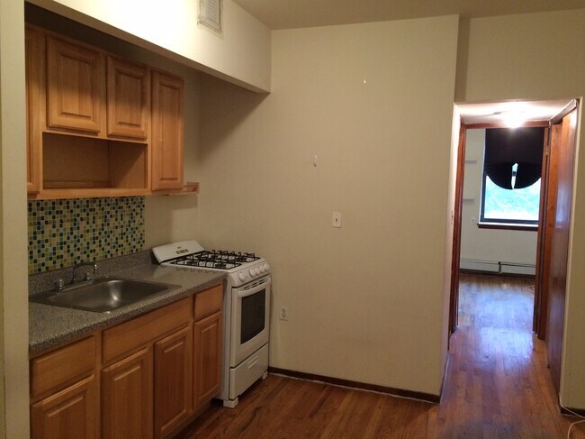 Photo - 1978 2nd Ave Unit 4D