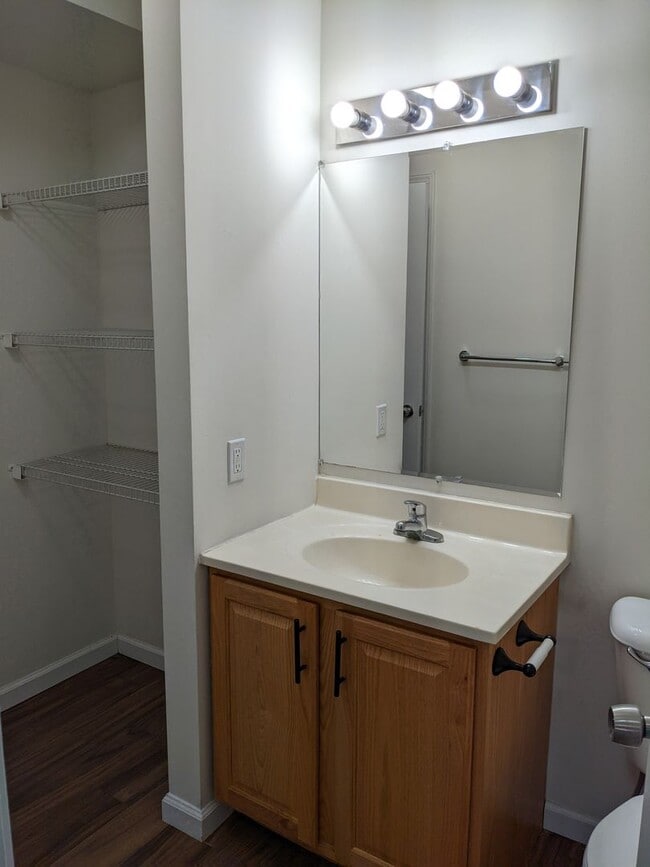 Photo - 3 Bedroom/2 Bath Home in Pacific School Di... Unit 145 horseshoe valley Dr