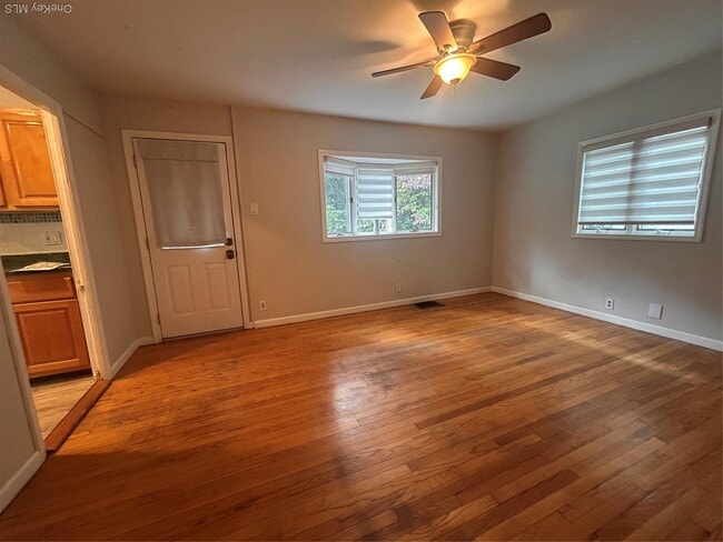 Photo - 21 Lenox Ave