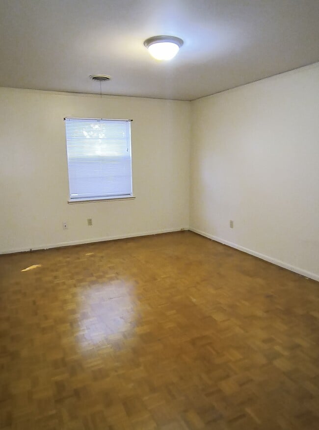 Photo - 1509 Belmoor Ave