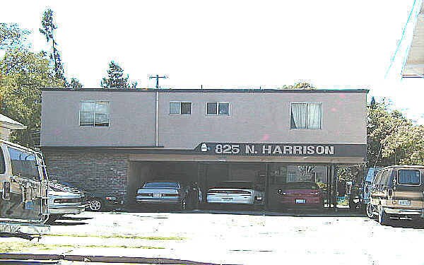 Photo - 825 N Harrison St Apartments