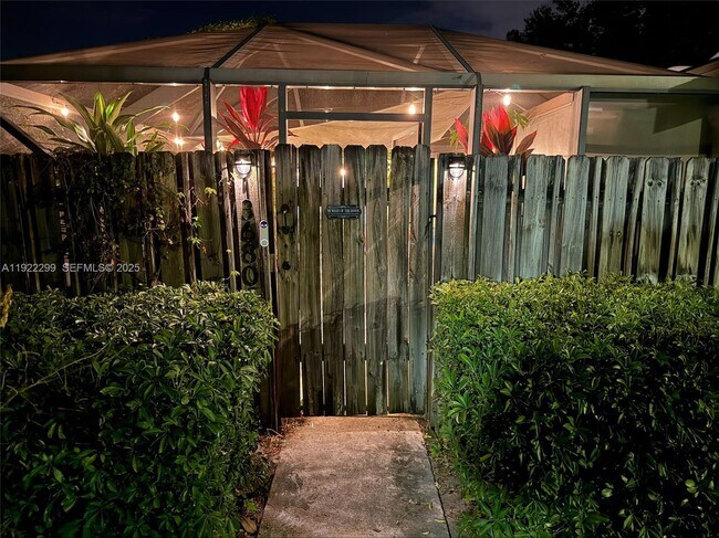 Photo - 13680 Yarmouth Ct Unit C