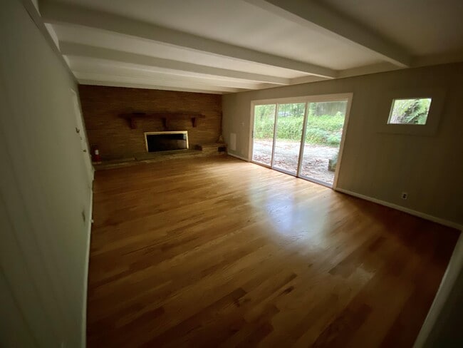 Photo - 514 Cloudland Dr