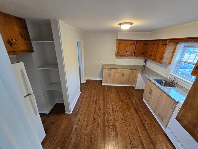 Photo - 1165 McBride Ave