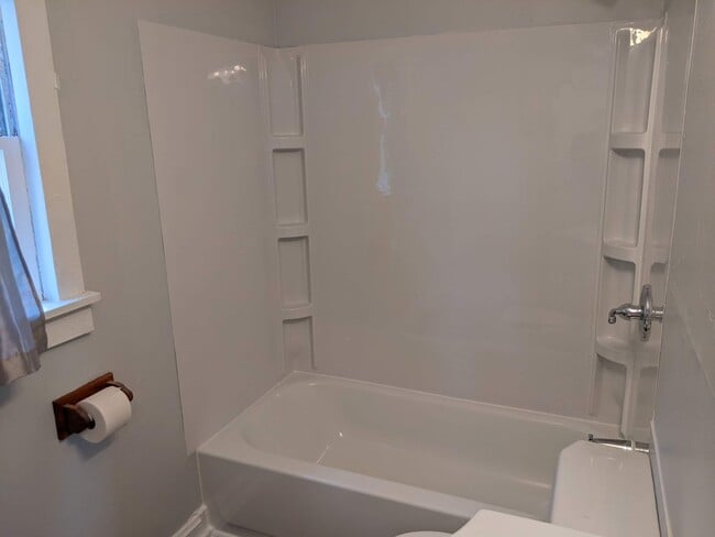 Photo - 2525 Parke St