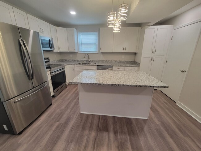 1310 N Duval St