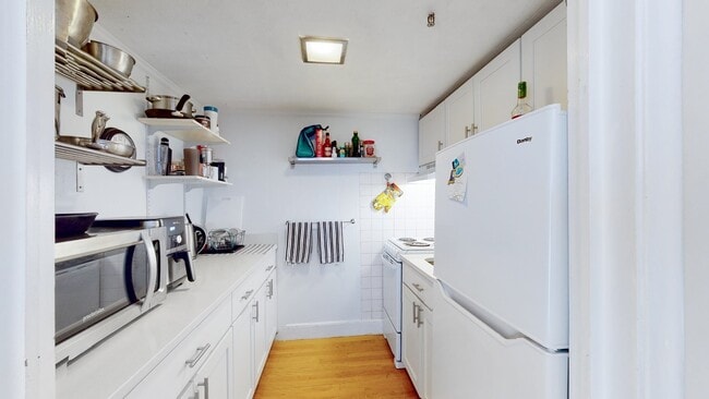 513 Beacon St Unit 10
