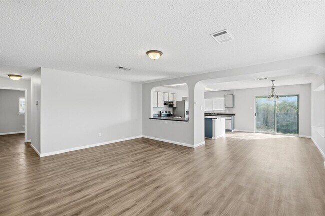 Photo - 3205 Settlement Dr