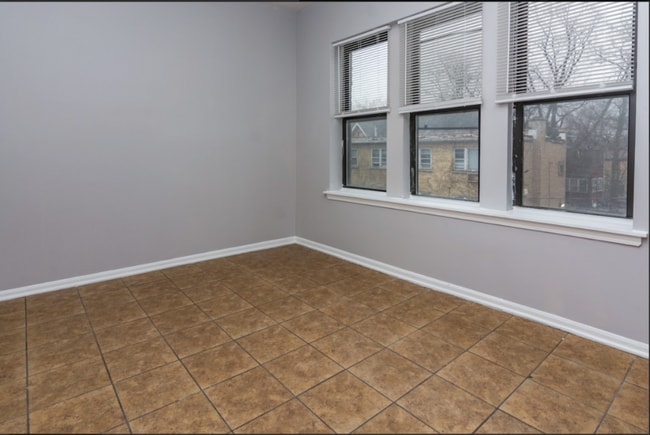 Photo - 3 bedroom in Chicago IL 60644 Unit 1N