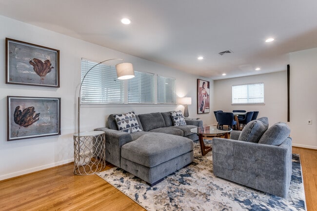 Photo - 3536 Timberview Rd
