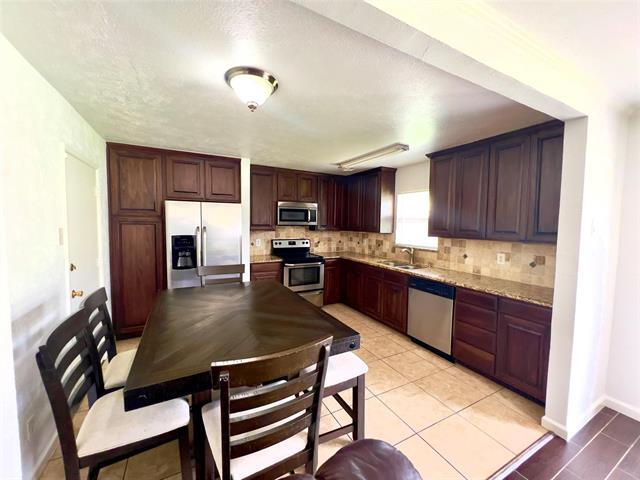 Photo - 2902 Rayswood Dr