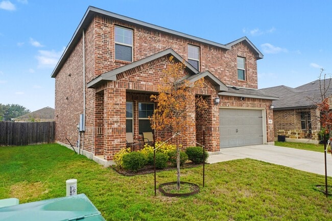 Photo - Stylish & Spacious 5-Bed in Prime Schertz Location! - Realtor Commission: $500