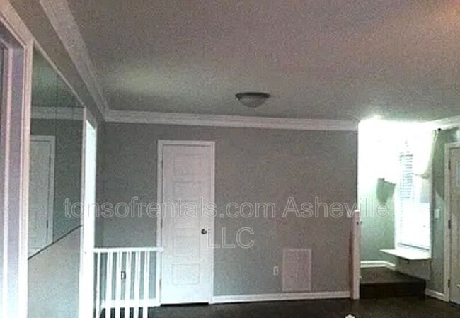 Photo - 9 Aberdeen Dr