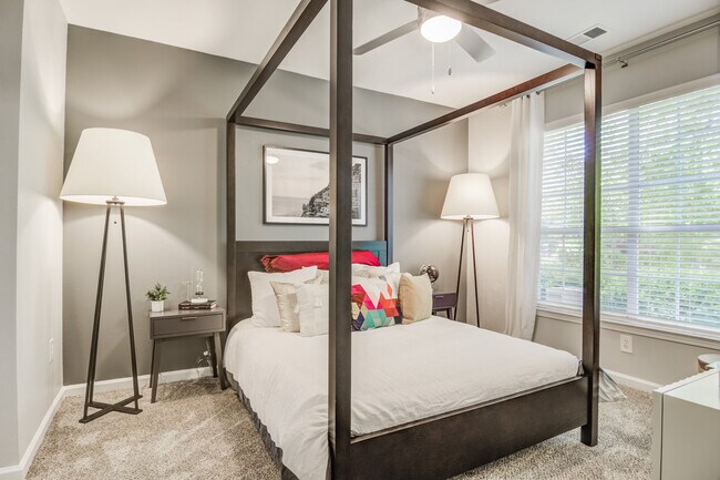 Photo - IMT Stoneleigh at Deerfield