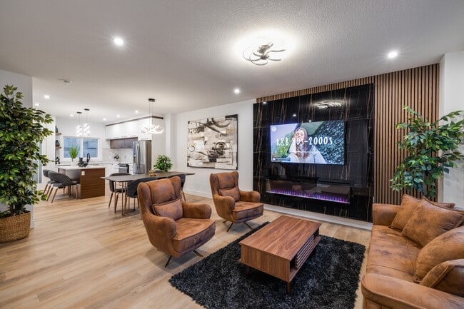 Building Photo - 9337 87 Ave NW Unit 1