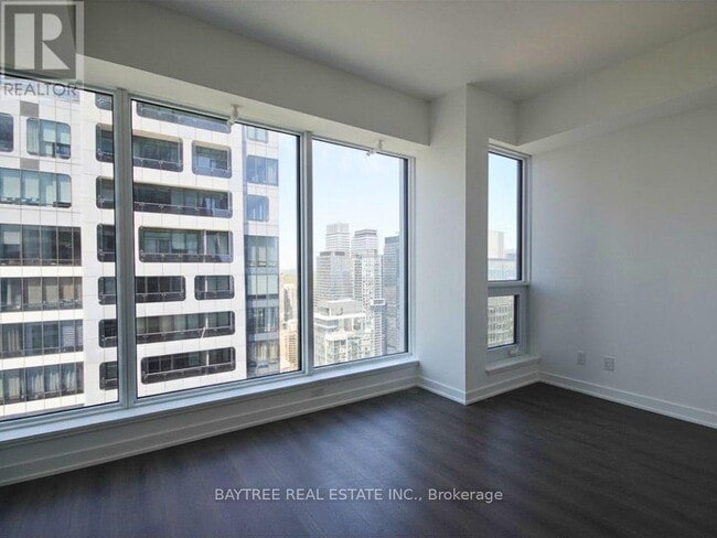 Photo - 8 Wellesley St E Unit 3106