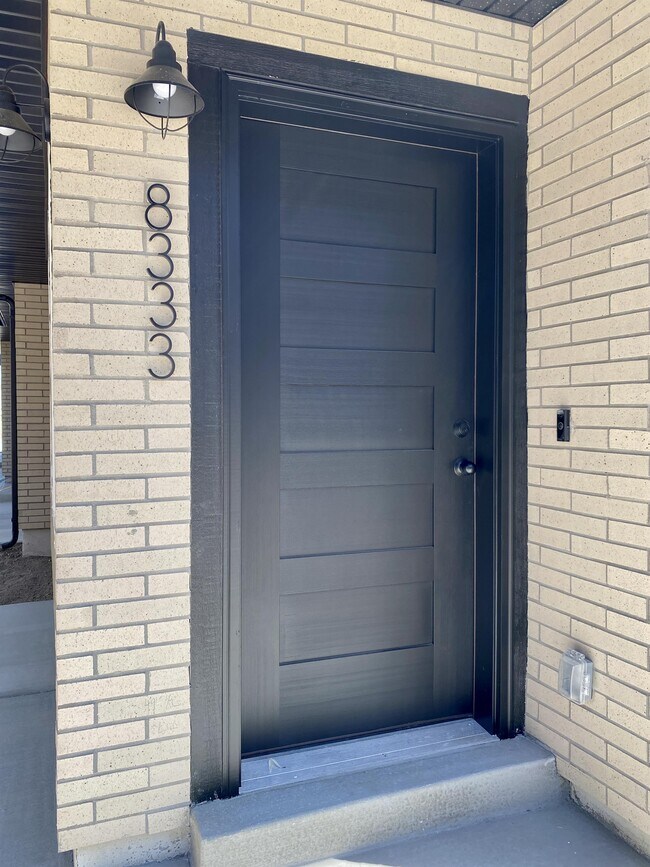 Photo - 8333 Durham St