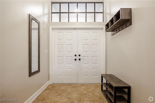 Building Photo - 3307 Santa Barbara Blvd Rental
