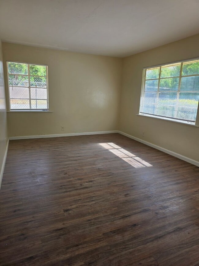 Photo - 1210 Oregon St Unit 4