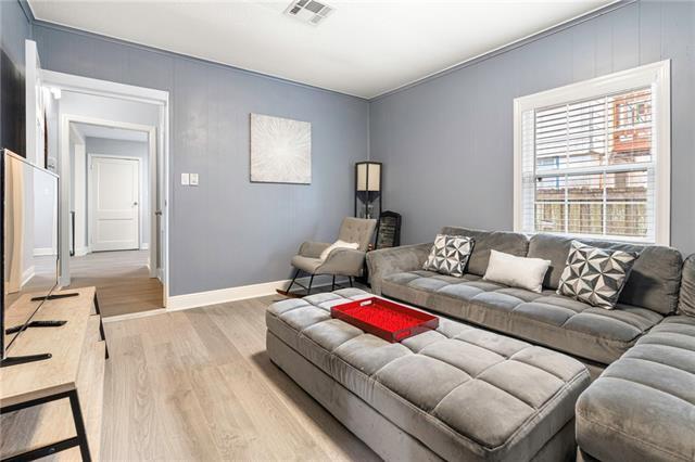 Photo - 130 Crislaur Ave