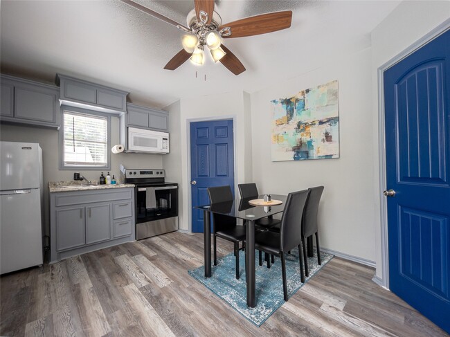 Photo - 7124 Avenue F