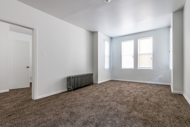 Photo - 500-14 S Laramie Ave