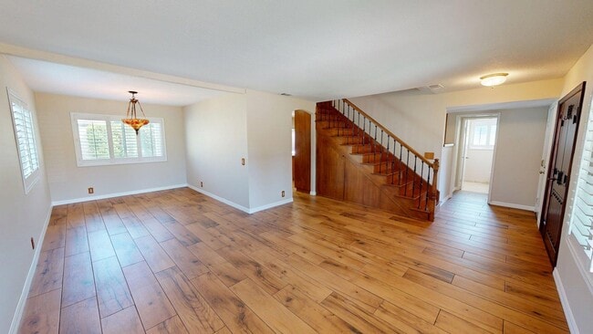 Photo - 2431 Deerfield Ct