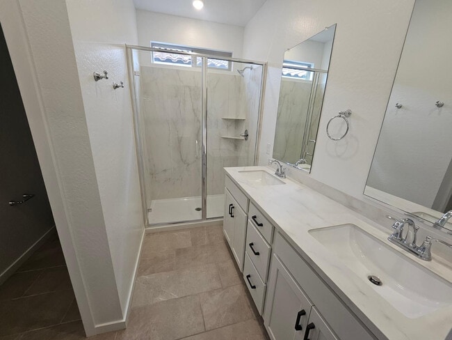 Photo - 548 Fremont Pass